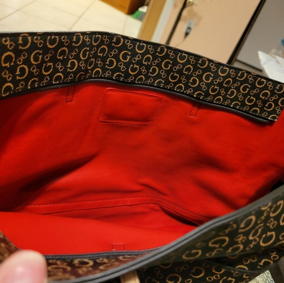 Guess Logo Tote Bag - Picture 6 of 6